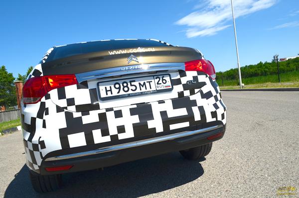 Абсолютно наш Citroen C4 седан: тест-драйв